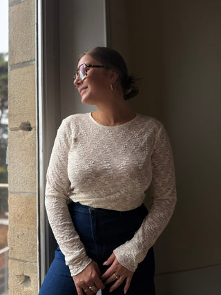 Top manches longues en dentelle blanc crème