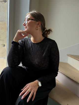 Top manches longues en dentelle noir