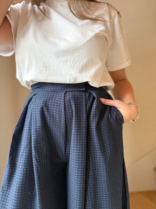 Pantalon ample à scratch bleu marine à carreaux