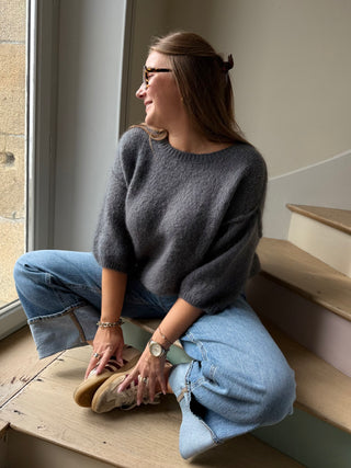Pull en laine et mohair col rond manches courtes gris