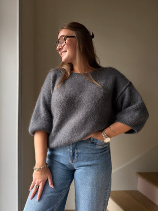 Pull en laine et mohair col rond manches courtes gris