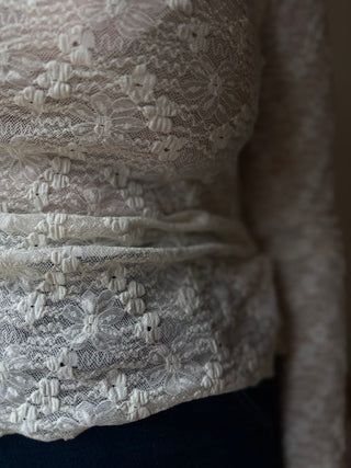 Top manches longues en dentelle blanc crème