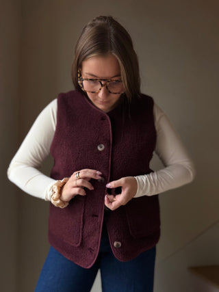 Gilet sans manches en bouclette bordeaux