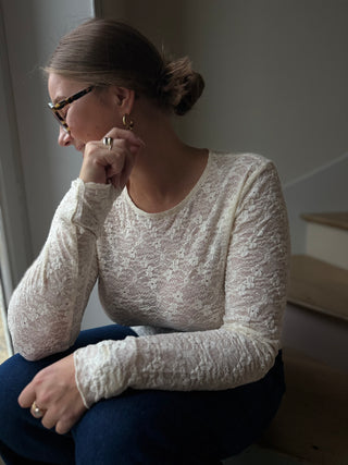 Top manches longues en dentelle blanc crème