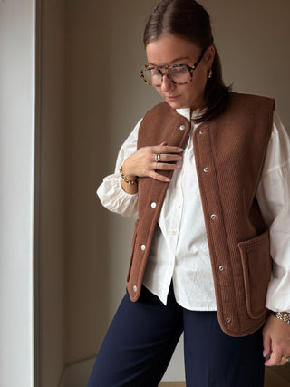 Veste sans manches réversible en velours côtelé et bouclette