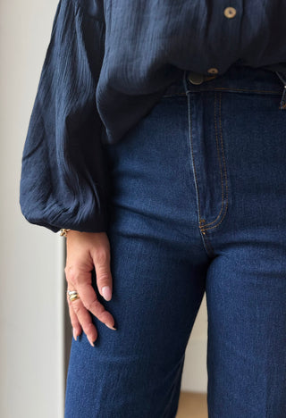 Jean taille haute à ourlet large bleu foncé