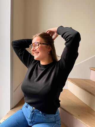Pull col rond noir