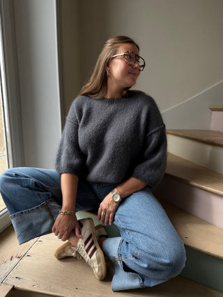 Pull en laine et mohair col rond manches courtes gris