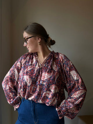 Blouse courte motif cachemire